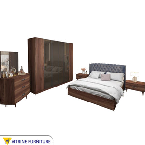 Dark brown bedroom with capotonian back