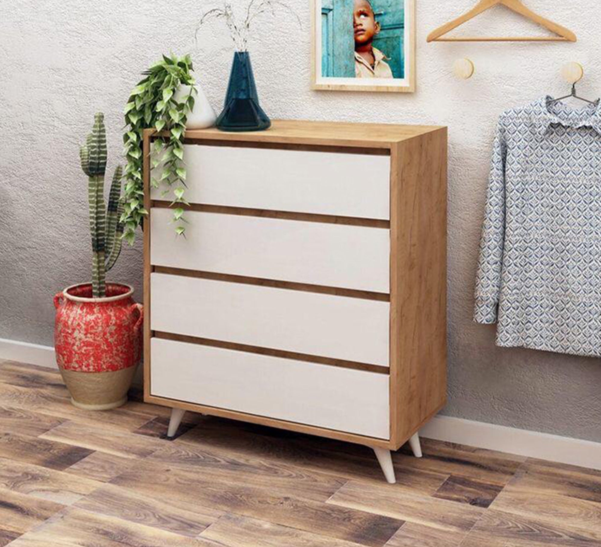 White Drawer Unit with Elegant Wooden Legstyle