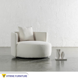 Round Sofa: Elegant White Upholstery Comfort