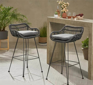 Low back bar stool