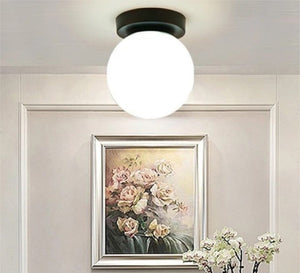 Ball shaped ceiling lamp