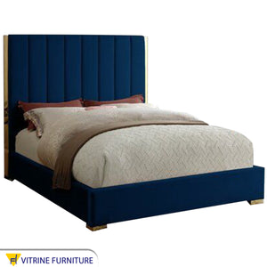 Single bed divided lengthwise in navy blue