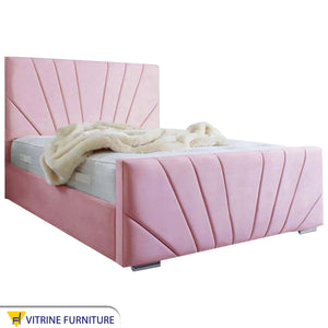 Pink bed with luxurious design
