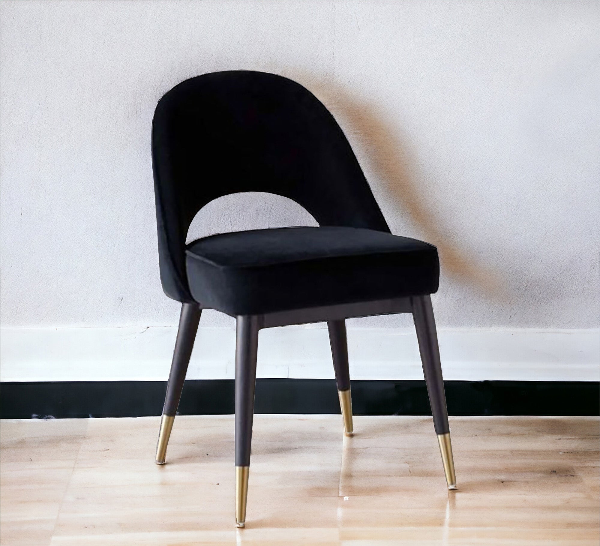 Black dining chair