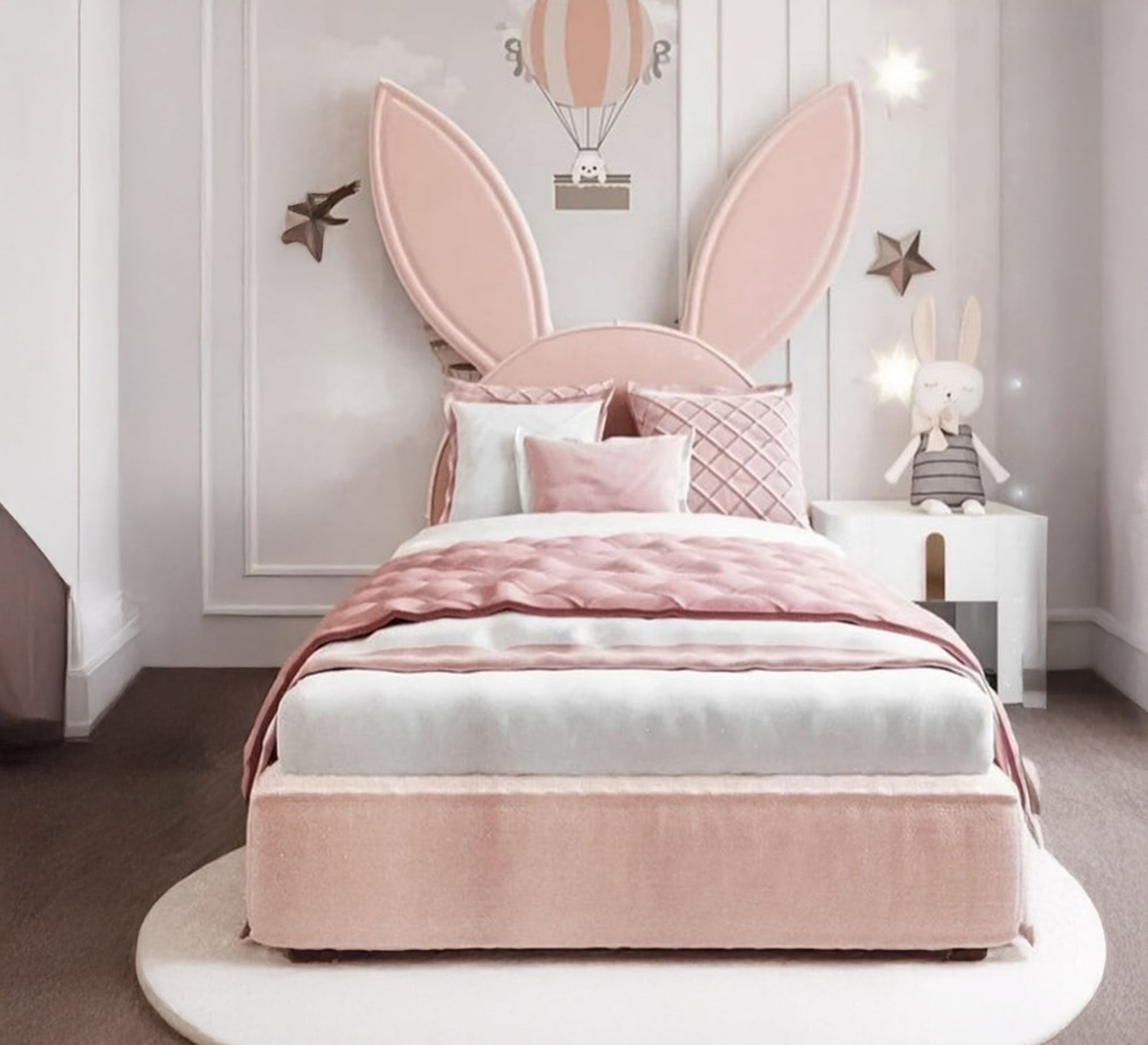 سرير أرنب، حلم طفولي