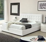 سرير أبيض بتصميم كابتونيه بسيط وعصري