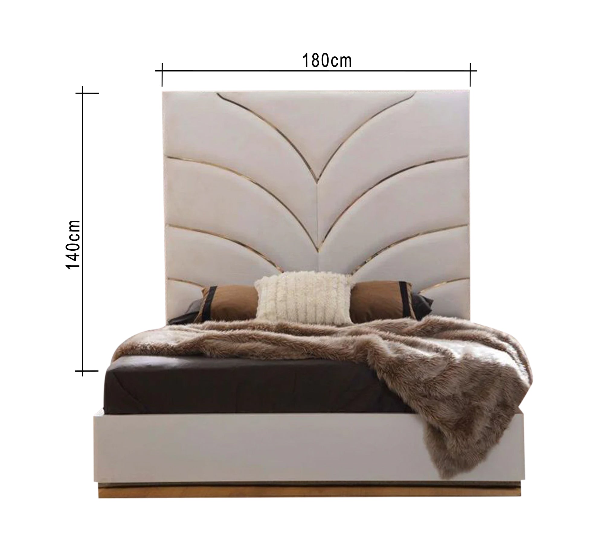 سرير أبيض بتصميم فاخر بخطوط ذهبية