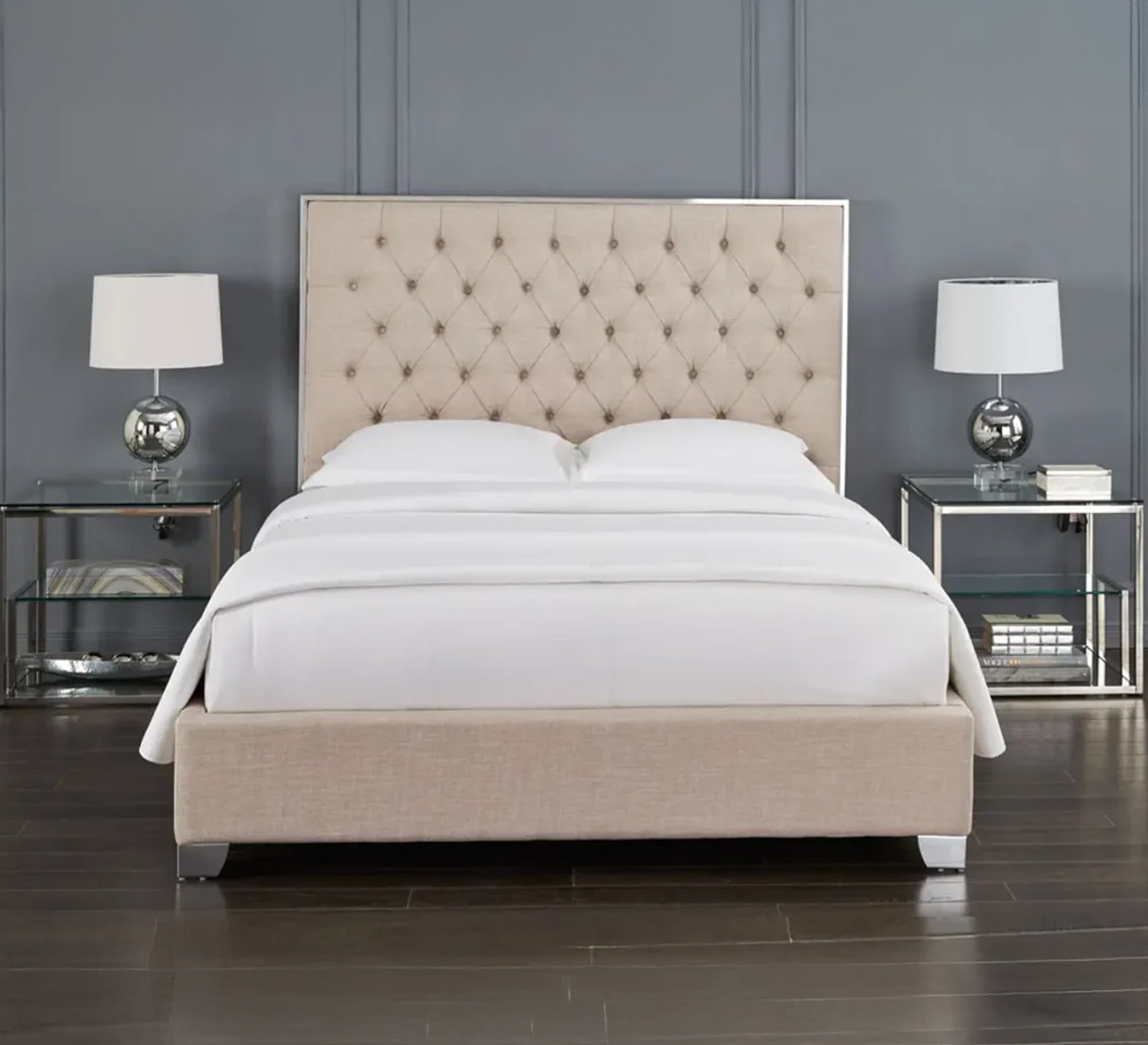 سرير بيج بتنجيد كابتونيه ولمسة كلاسيكية فاخرة