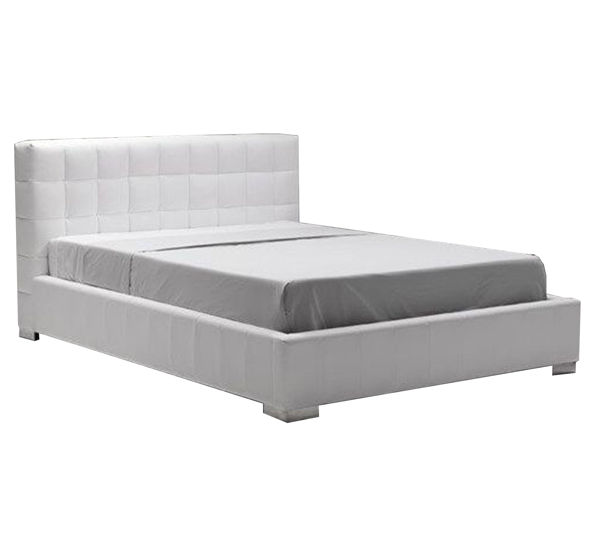 سرير أبيض بتنجيد مربعات وأناقة بسيطة