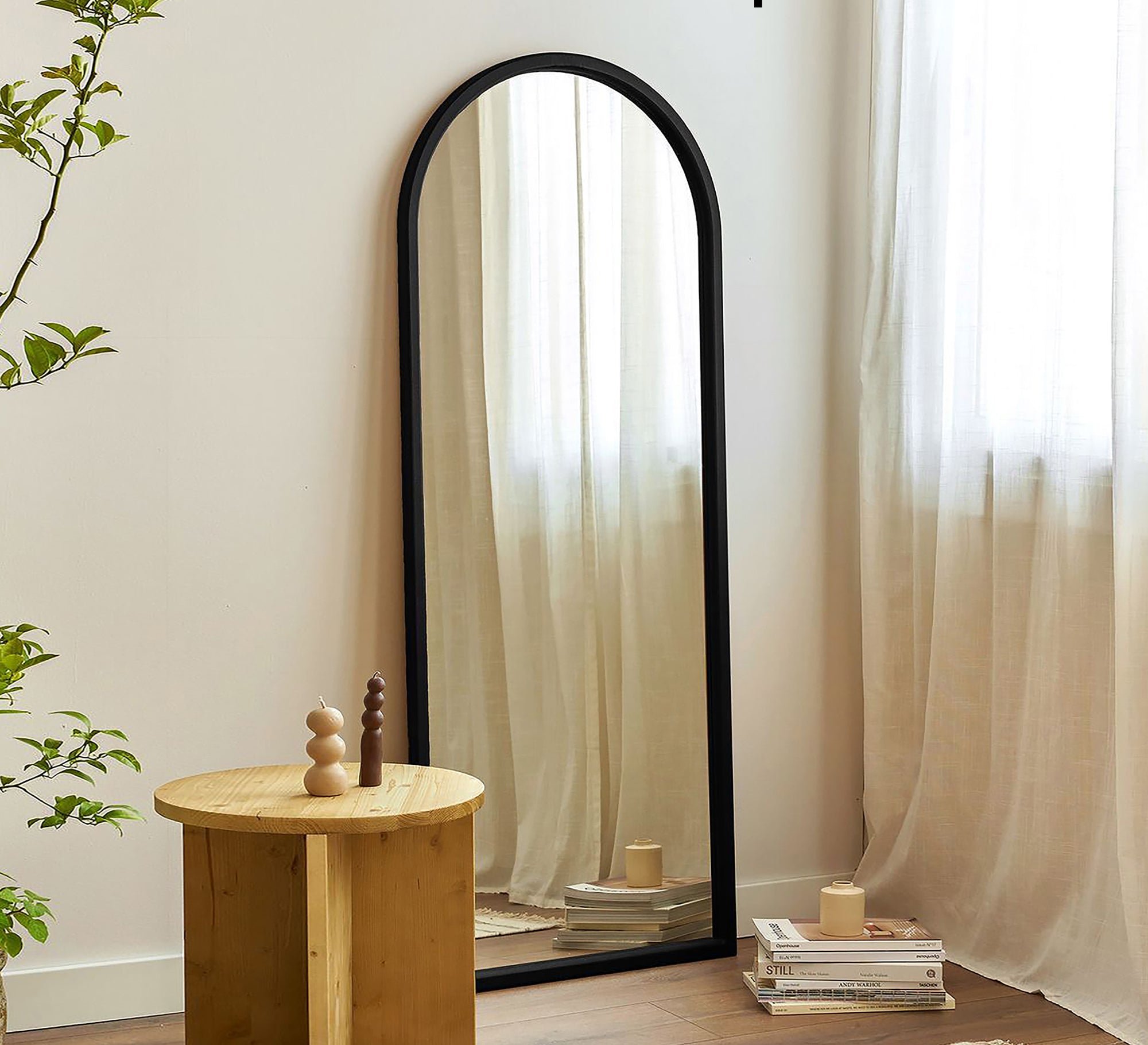 Modern Black Mirror - Elegance and fet to your decorative accents