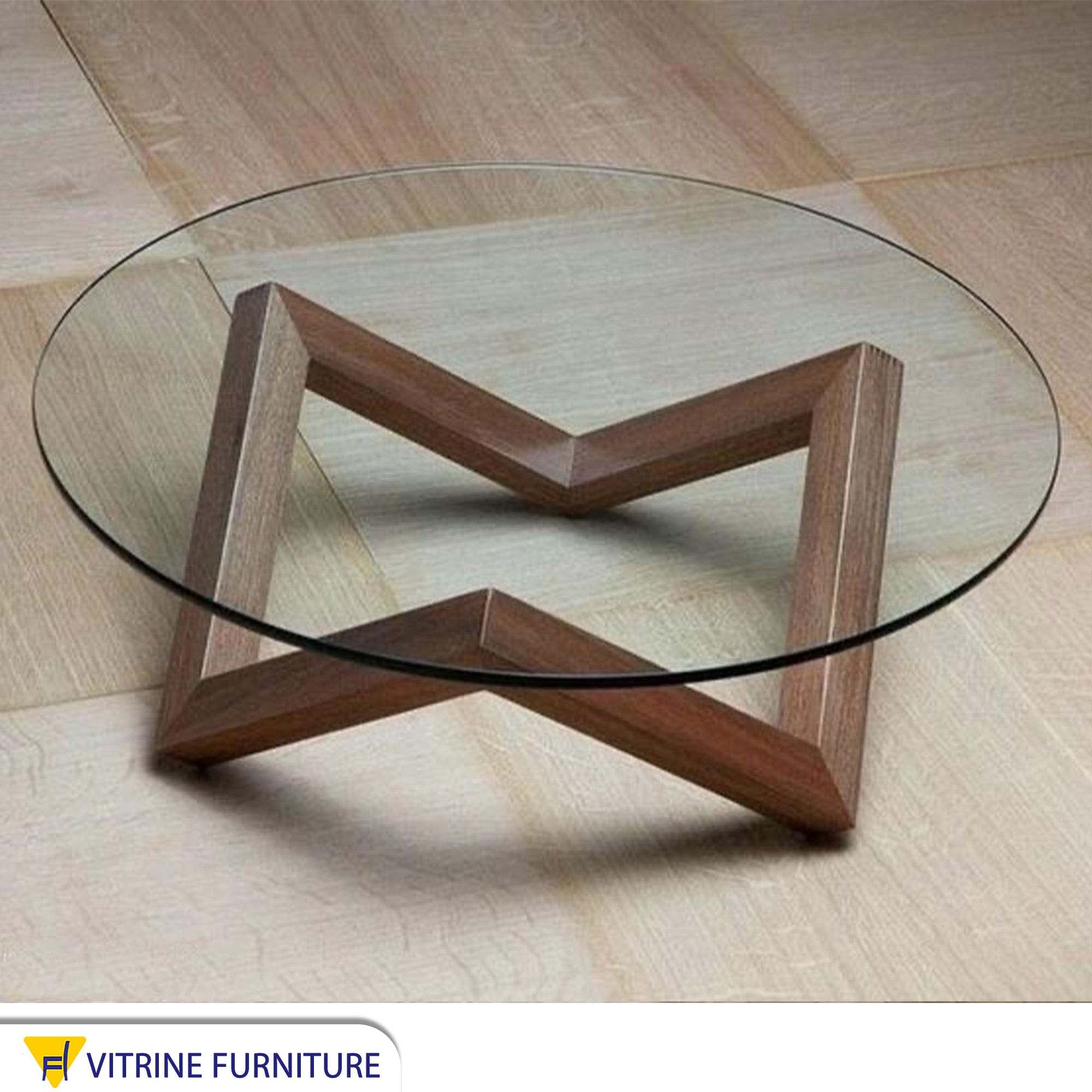 Circular table with glass top