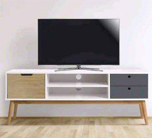 Three color TV unit