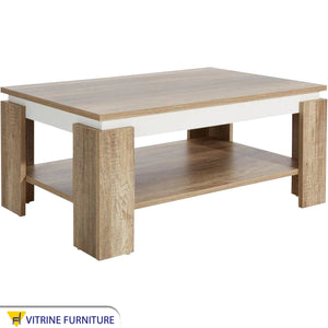 طاولة مستطيلة بلون بيج خشبي