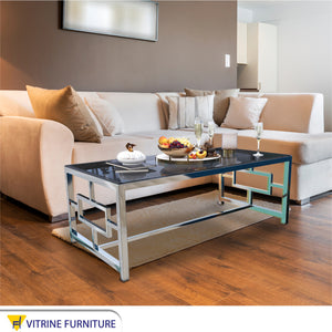 Rectangular coffee table in shiny silver