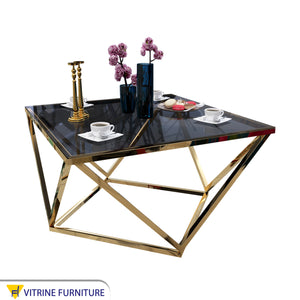 Center table for elegant home