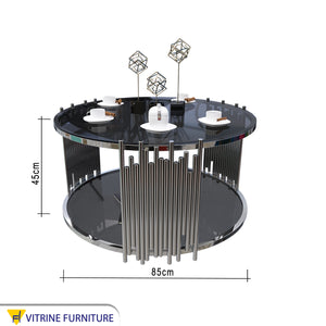 Round table with two living surfaces