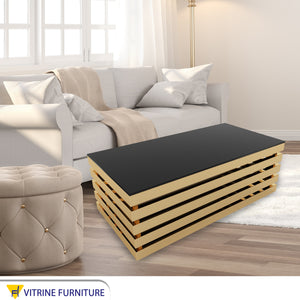 Rectangular table in black and shiny gold