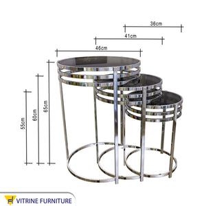 Delicate round table set