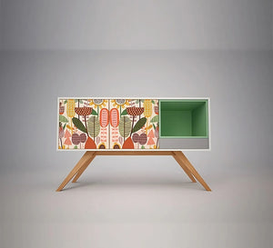 Biophilic roses in 60s Style Console