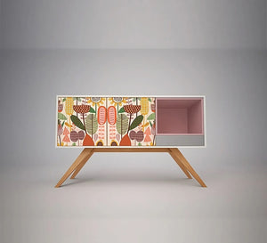 Biophilic roses in 60s Style Console