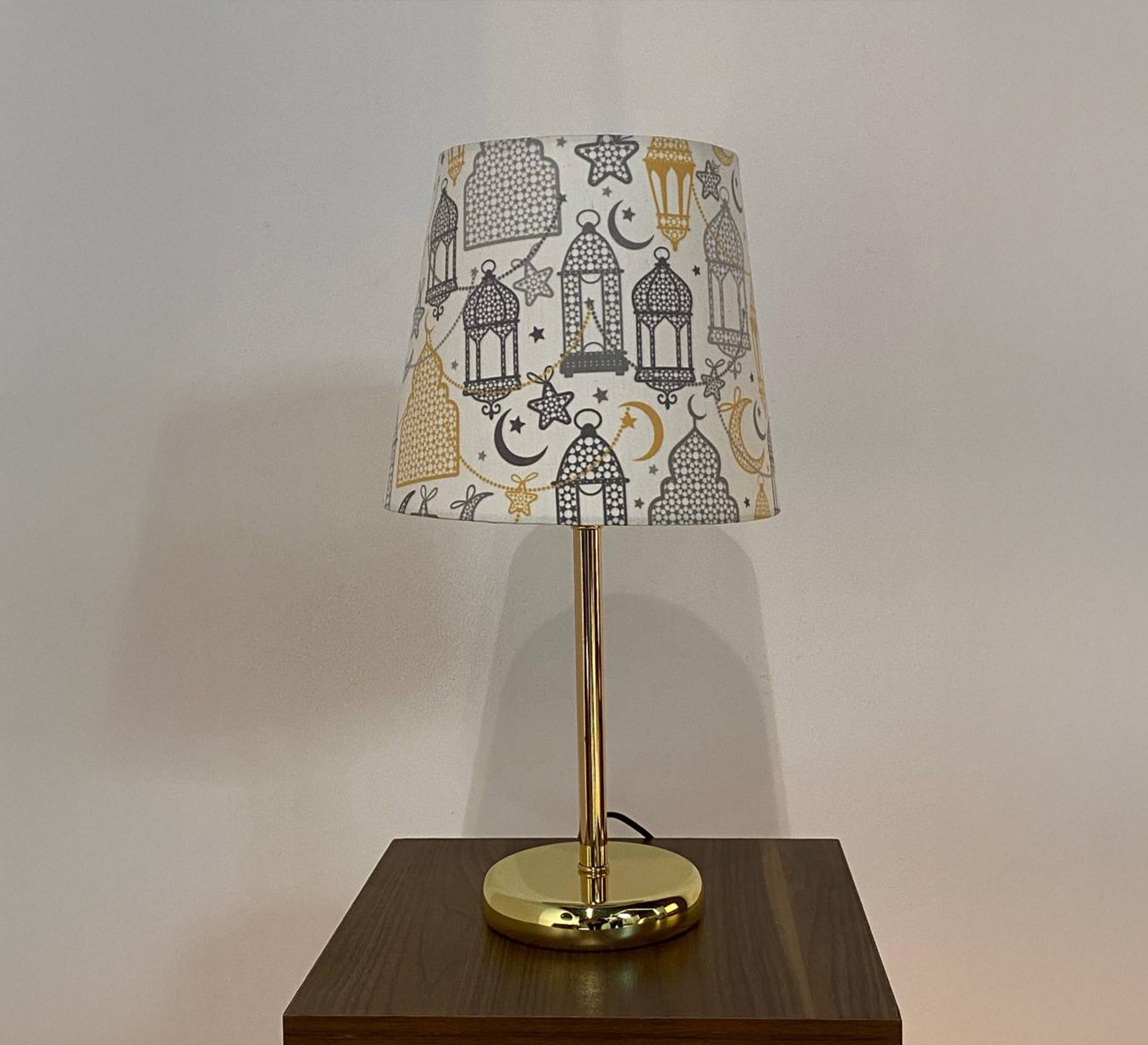 A cheerful table lamp for the Ramadan atmosphere