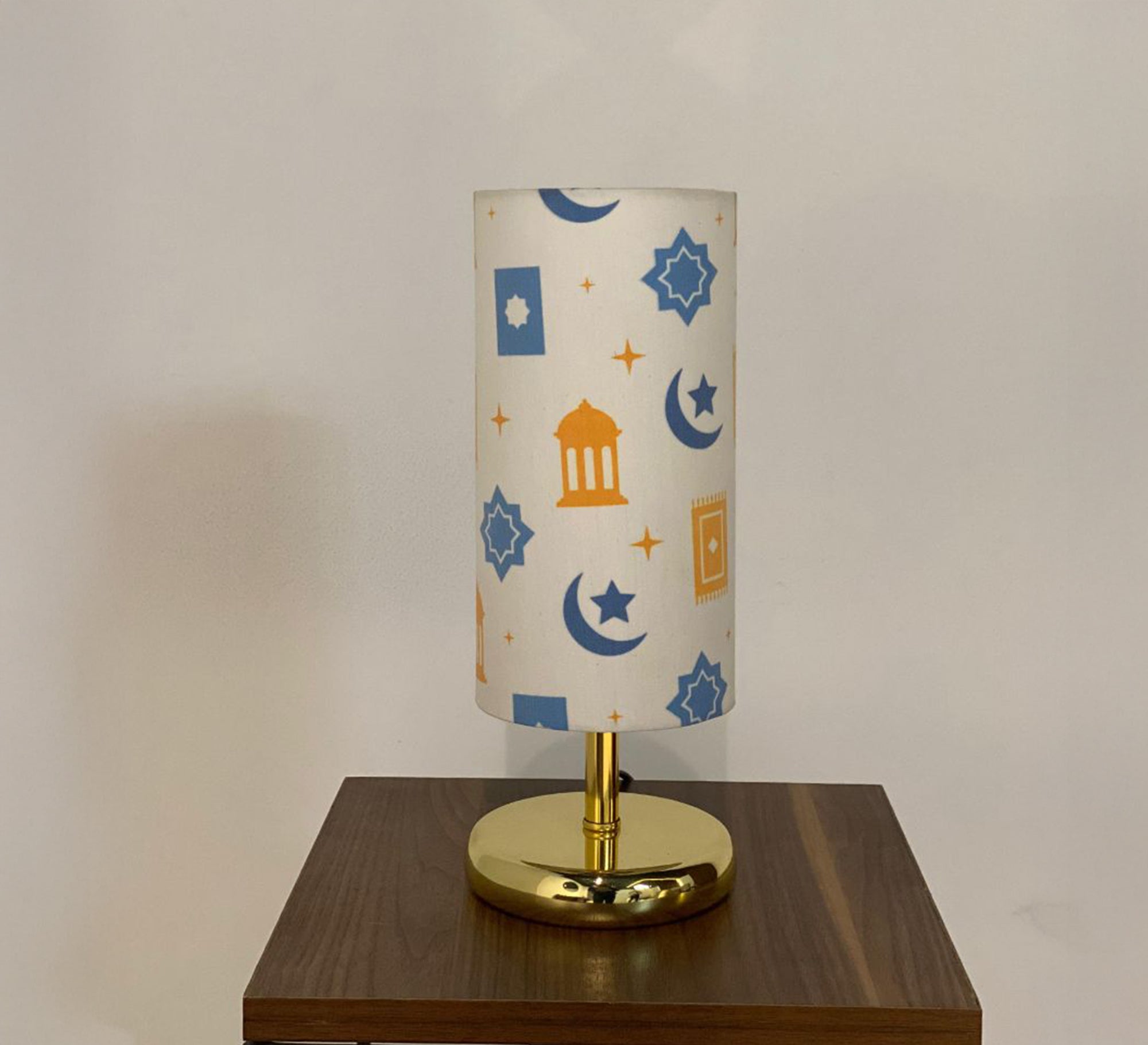A table lamp for a wonderful Ramadan atmosphere