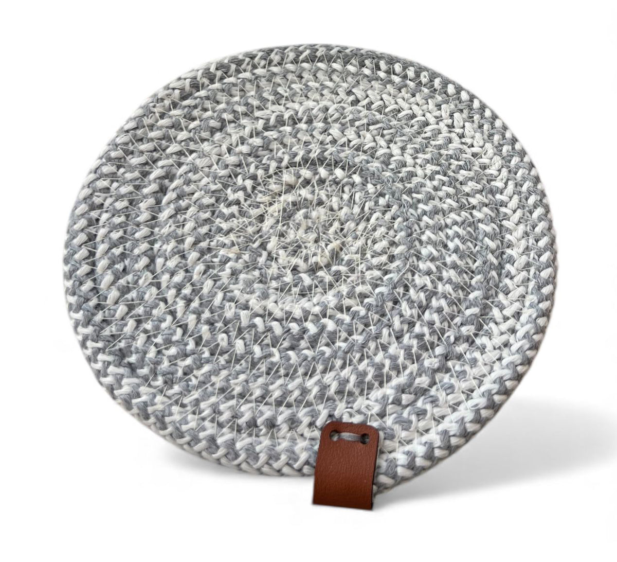 Round woven table mat