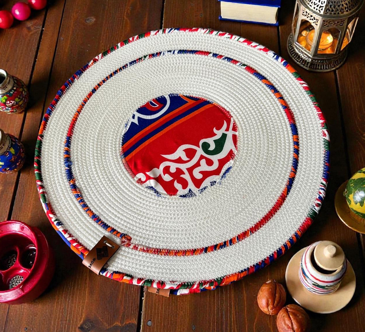 Dark circular tablecloth in blue fabric