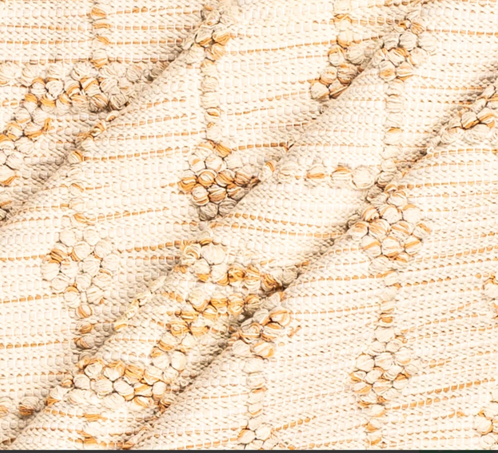 A beige rug with a light brown hexagonal pattern - Vitrine Furniture - Accessories