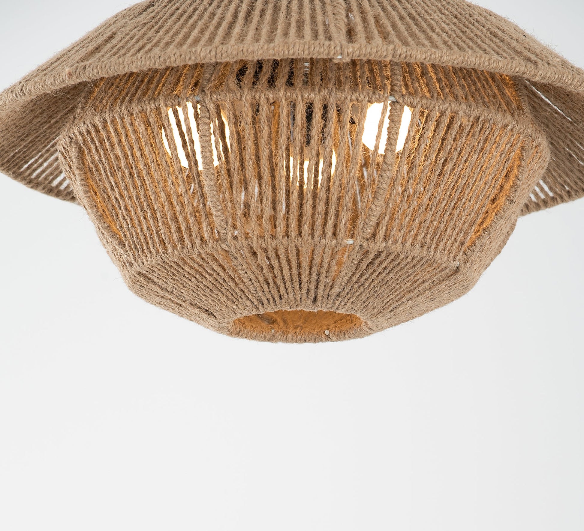 A chandelier that beautifully embodies the art of handcrafts - Vitrine Furniture - Ceiling lights