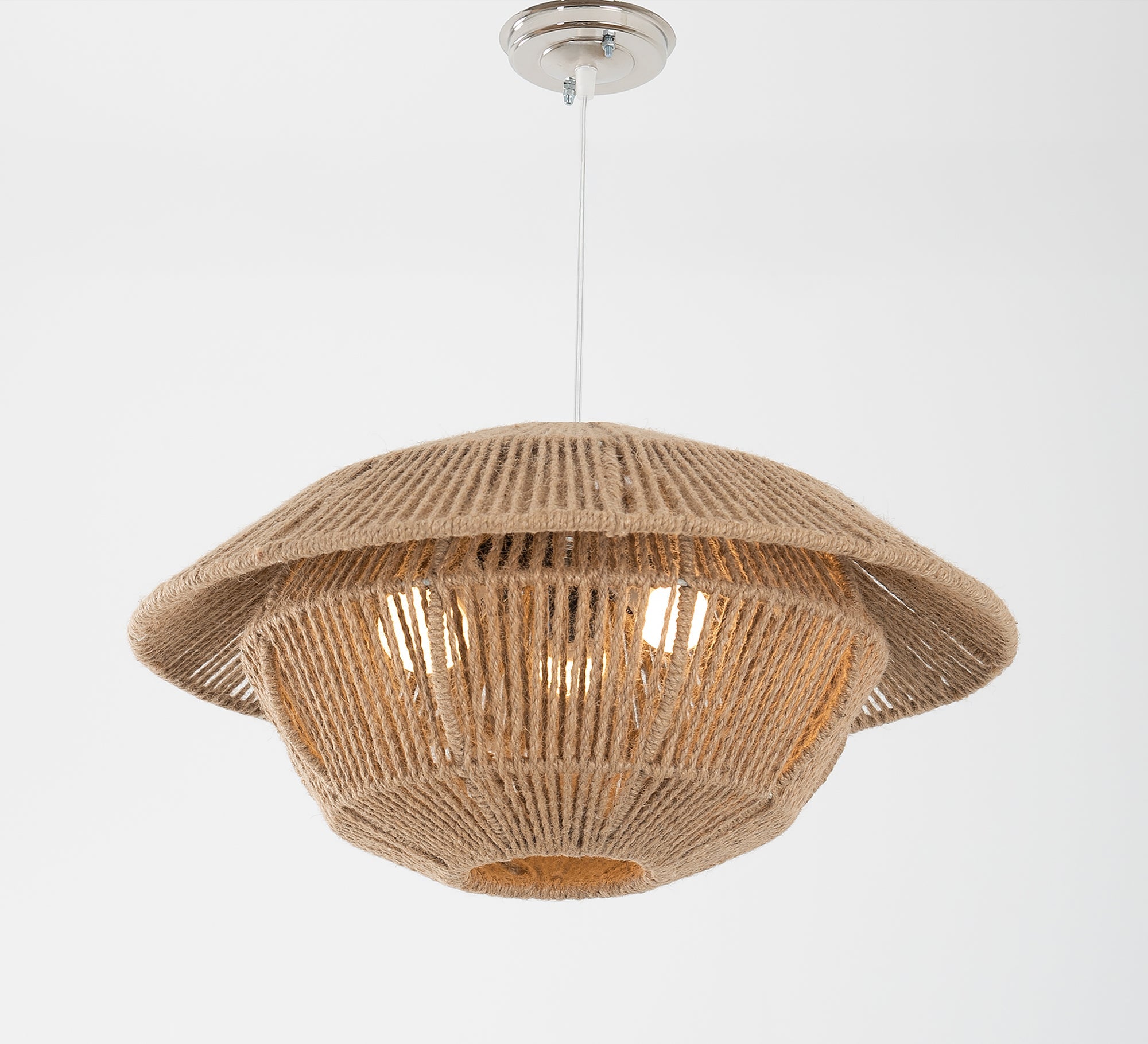 A chandelier that beautifully embodies the art of handcrafts - Vitrine Furniture - Ceiling lights
