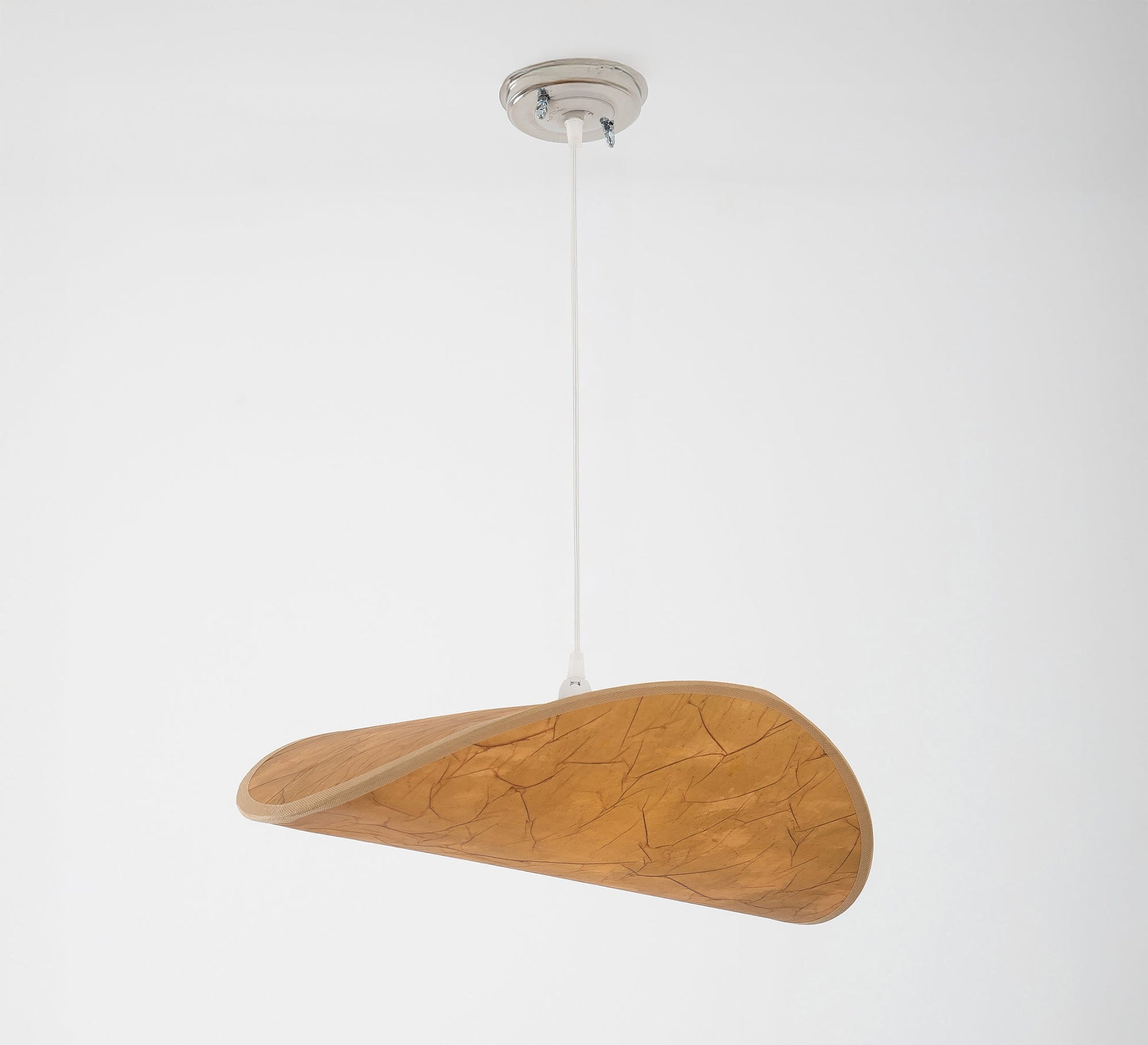 A chandelier that brings the warmth of nature - Vitrine Furniture - Ceiling lights