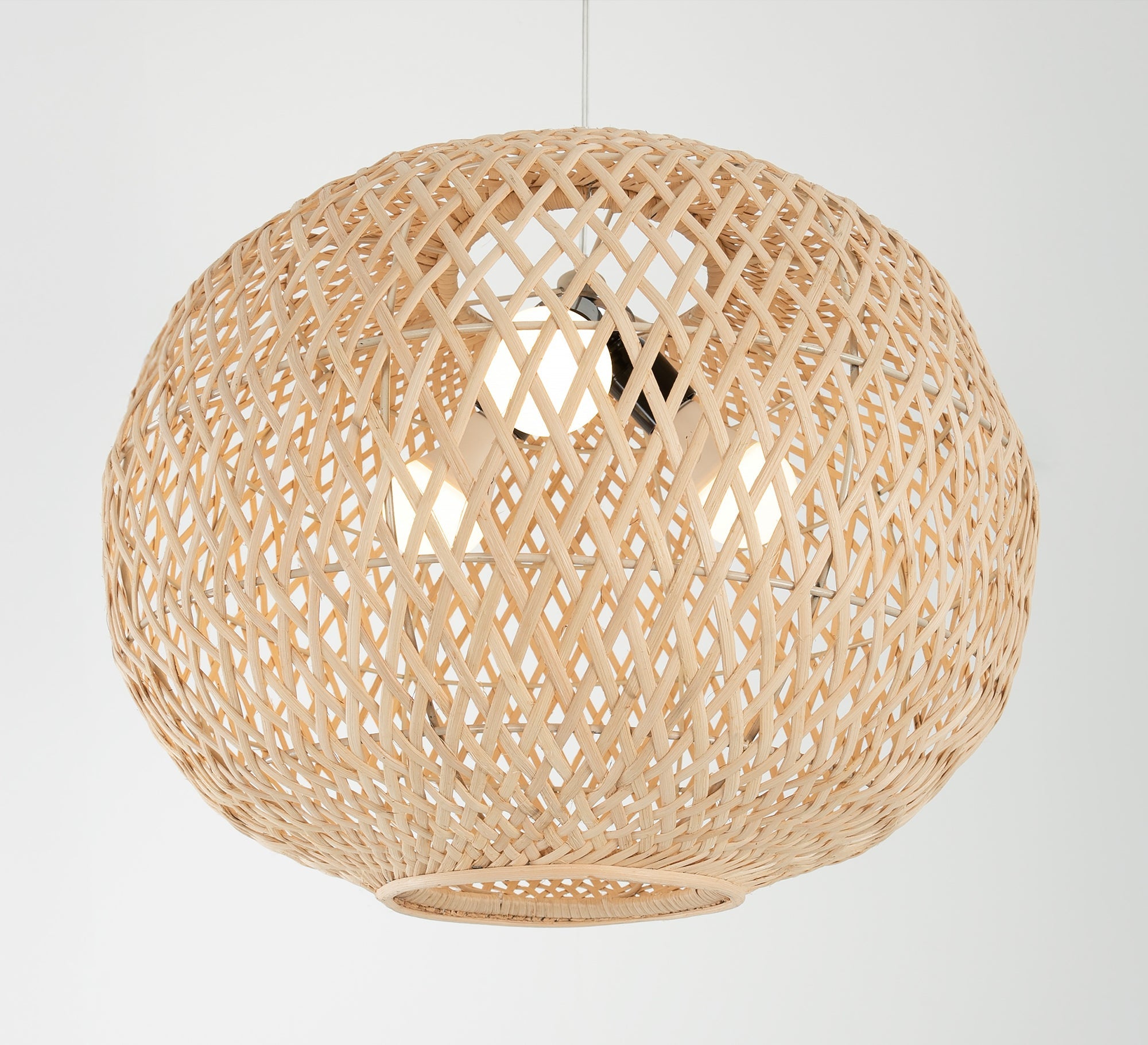 A chandelier that evokes the magic of nature - Vitrine Furniture - Ceiling lights