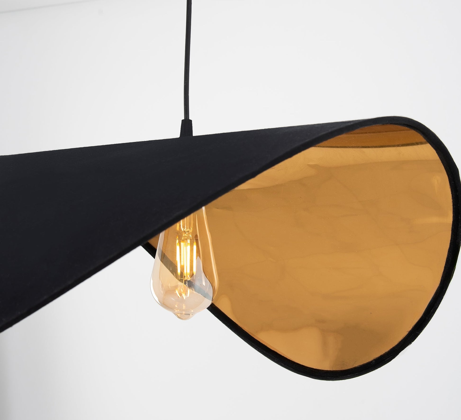 A chandelier with a streamlined design - Vitrine Furniture - Ceiling lights