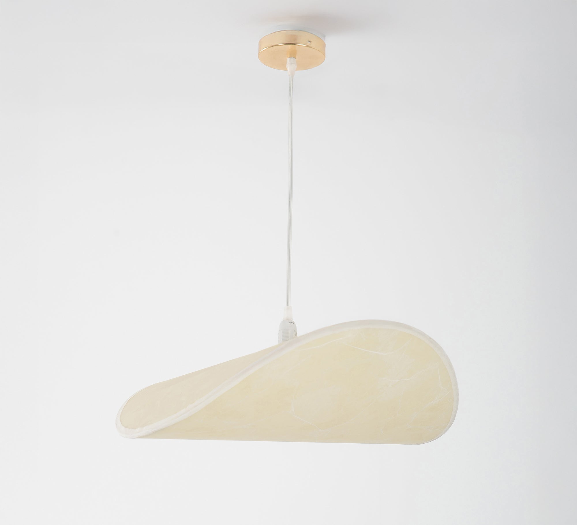 A chandelier with a touch of dreamy luxury - Vitrine Furniture - Ceiling lights