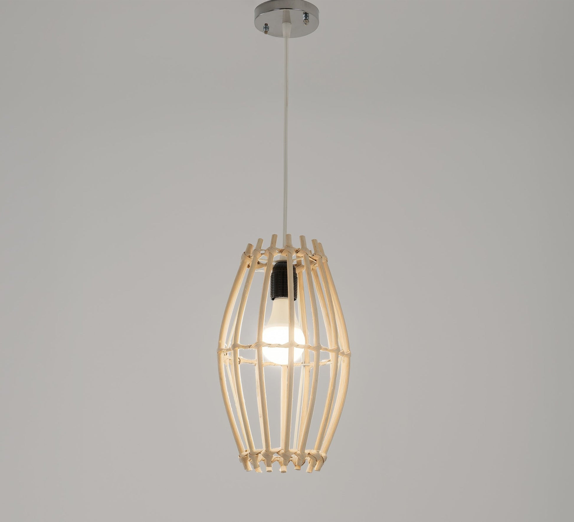A chandelier with an innovative elongated design - Vitrine Furniture - Ceiling lights