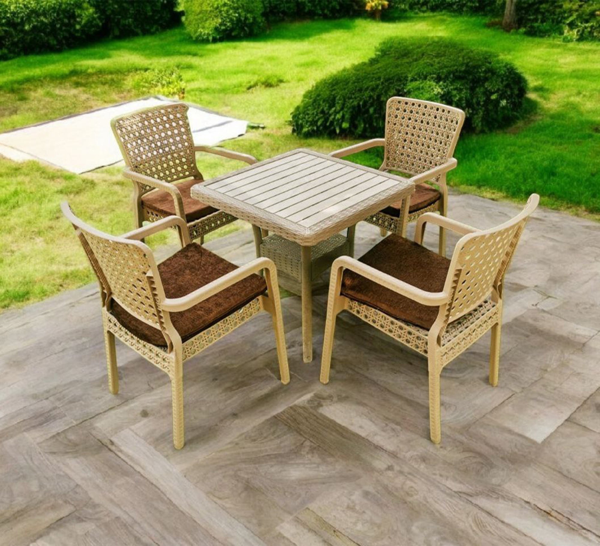 A comfortable and elegant beige outdoor seating set - Vitrine Furniture - Outdoor Products