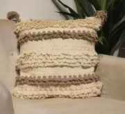 A cushion of exquisite luxury - Vitrine Furniture - Accessories