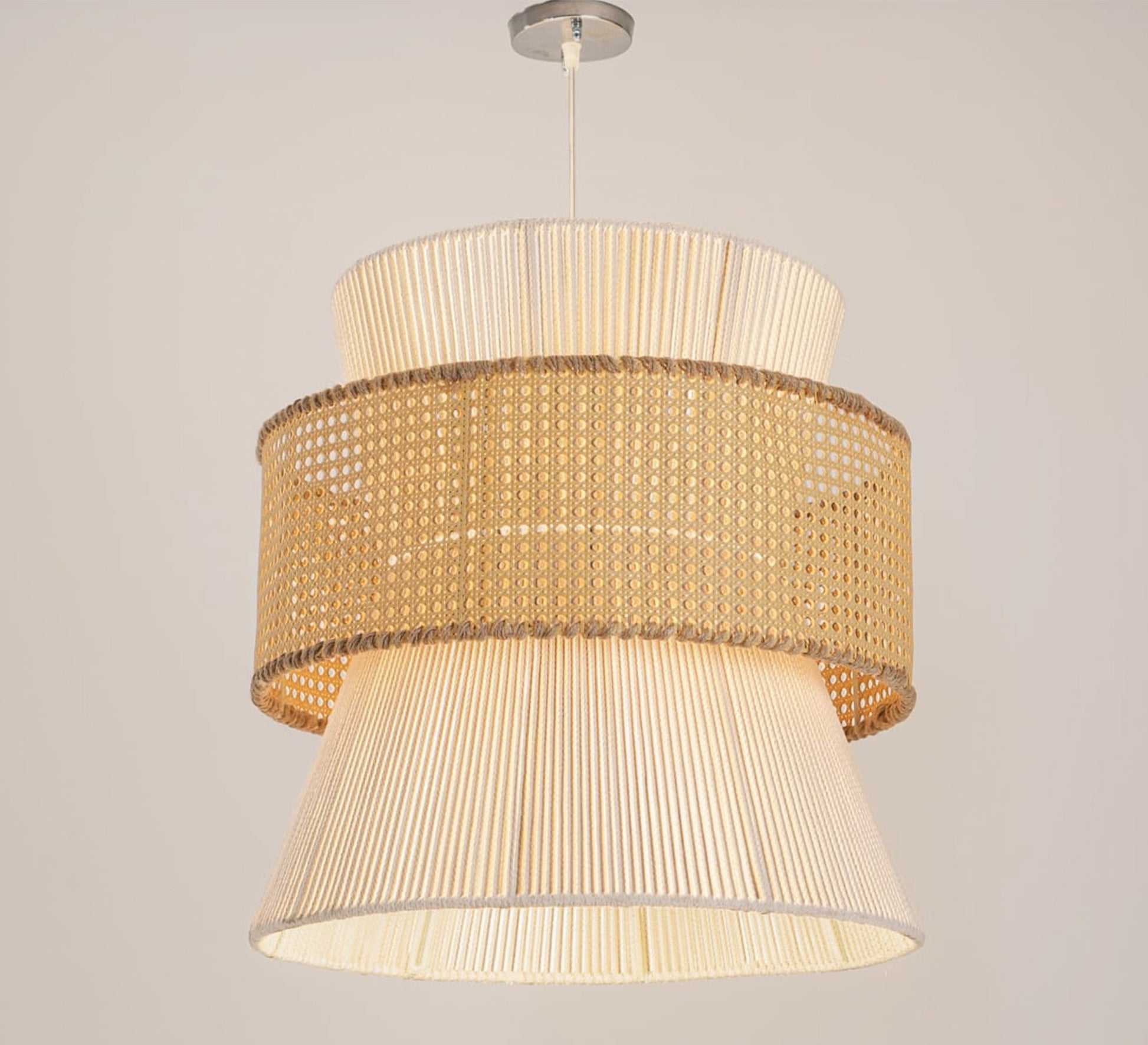 A distinctive and modern ceiling lamp with an elegant and attractive design. - Vitrine Furniture - Lighting