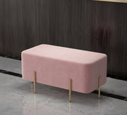 A distinctive bank, delicate in its details - Vitrine Furniture - Furniture