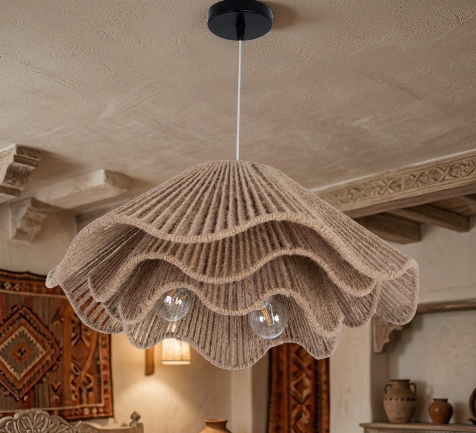 A distinctive chandelier with natural undulations - Vitrine Furniture - Ceiling lights