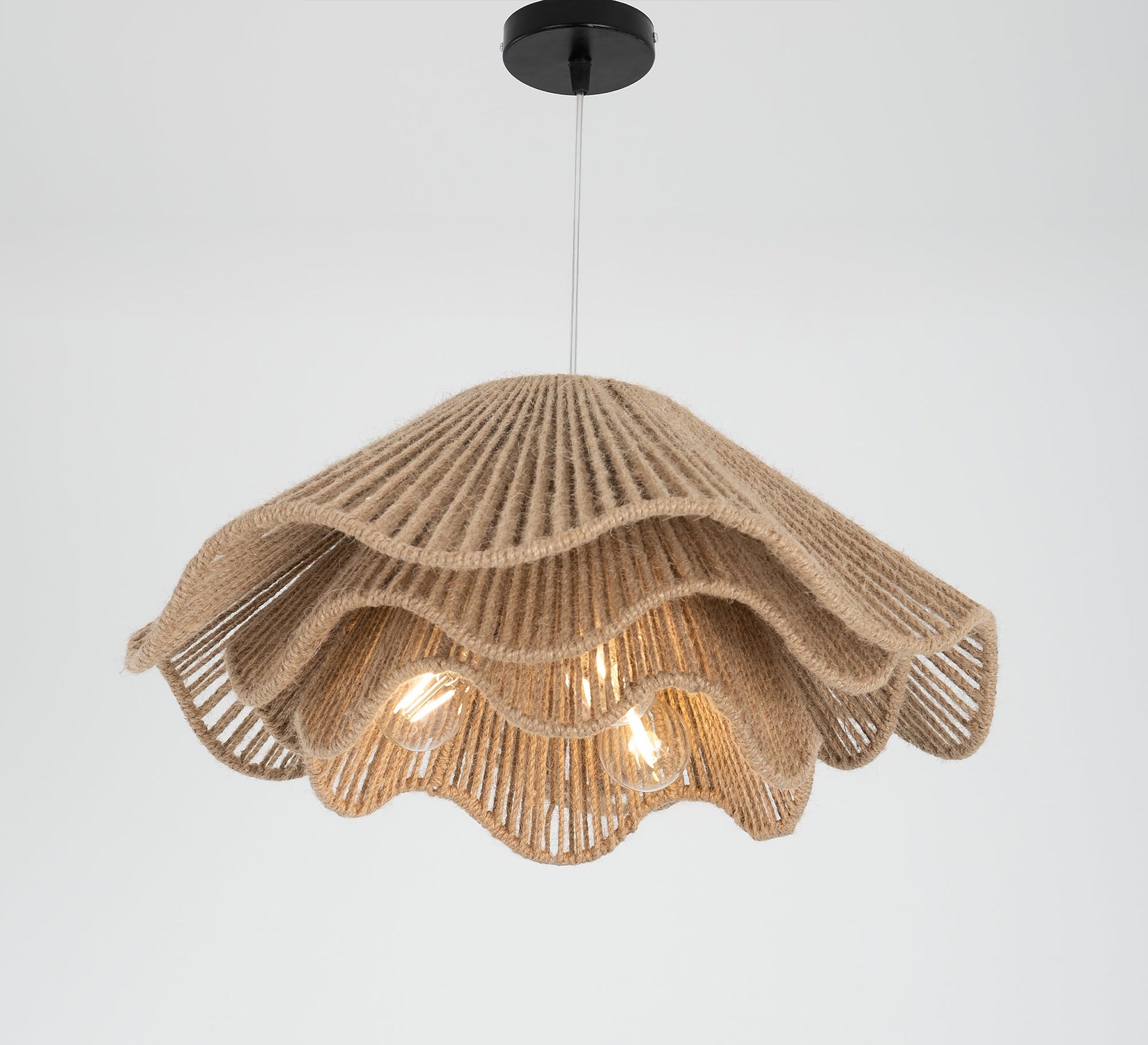 A distinctive chandelier with natural undulations - Vitrine Furniture - Ceiling lights