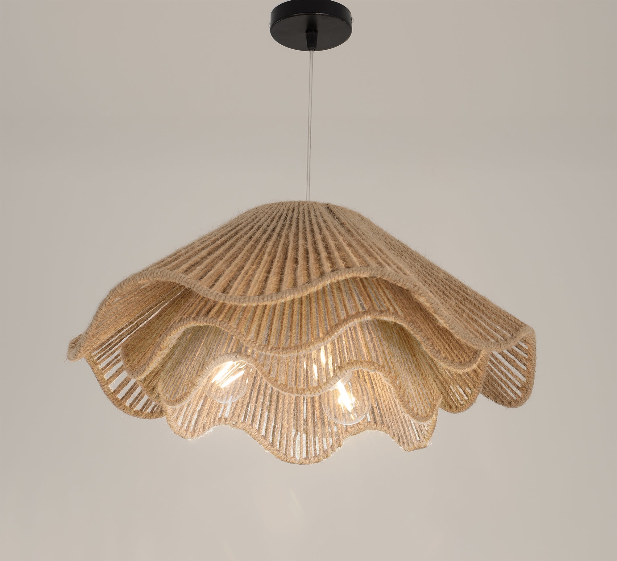 A distinctive chandelier with natural undulations - Vitrine Furniture - Ceiling lights
