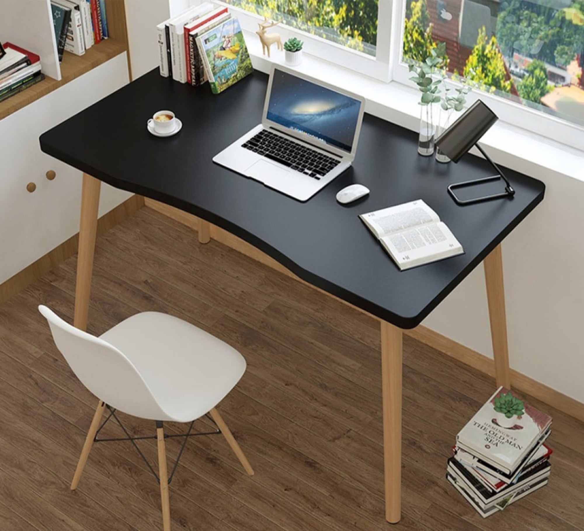 A distinctive office with a simple design. - Vitrine Furniture - Desks