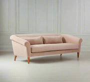 A distinctive sofa with straight lines - Vitrine Furniture - Furniture