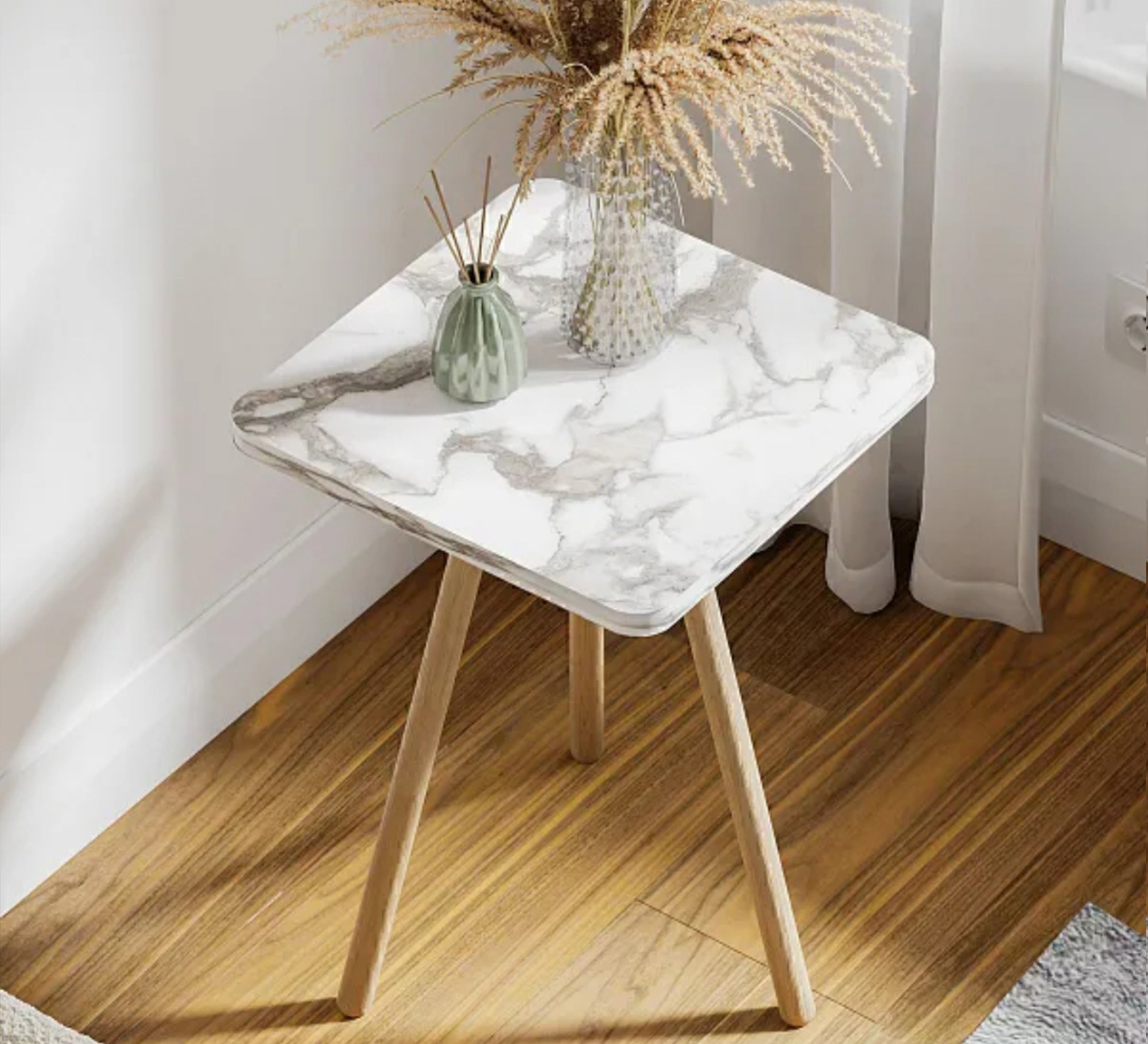 A distinctive square side table with a beautiful design - Vitrine Furniture - Side Tables