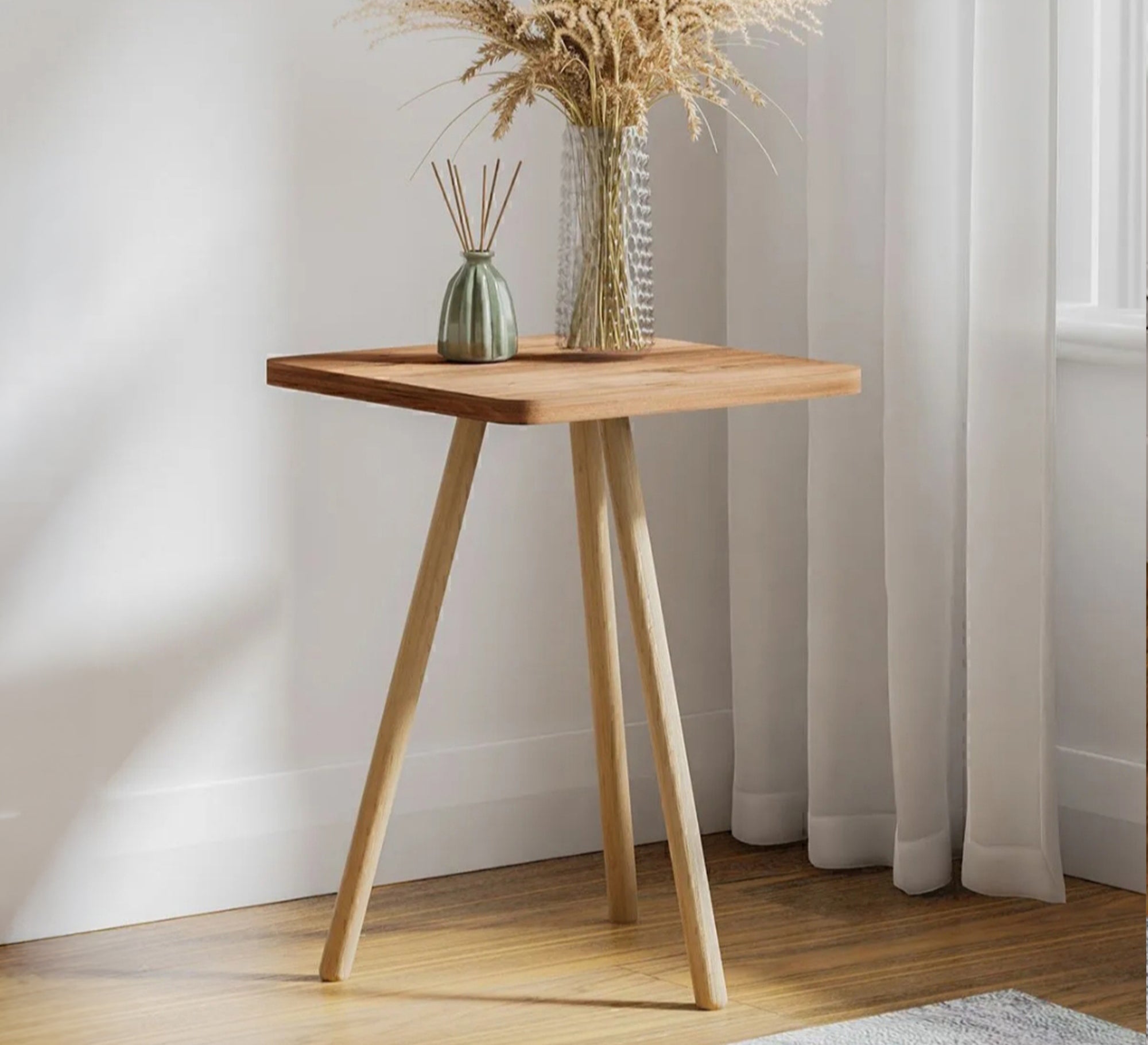 A distinctive square side table with a beautiful design - Vitrine Furniture - Side Tables