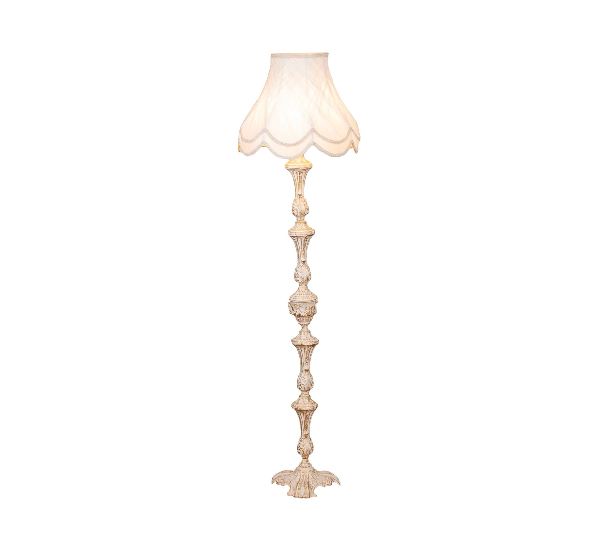 A floor lamp that reflects your refined taste - Vitrine Furniture - Lighting