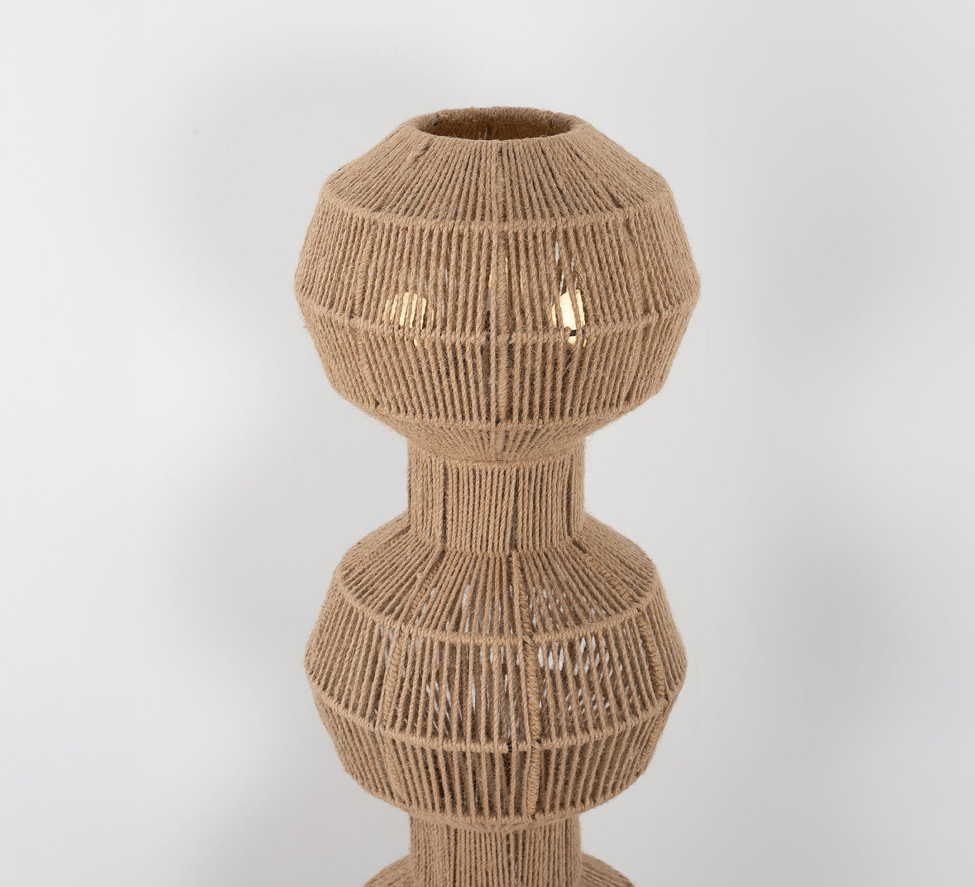A floor lamp that transforms your home into a work of art - Vitrine Furniture - Floor lamps