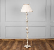 A floor lamp with a classic elegance that embraces the light. - Vitrine Furniture - Lighting